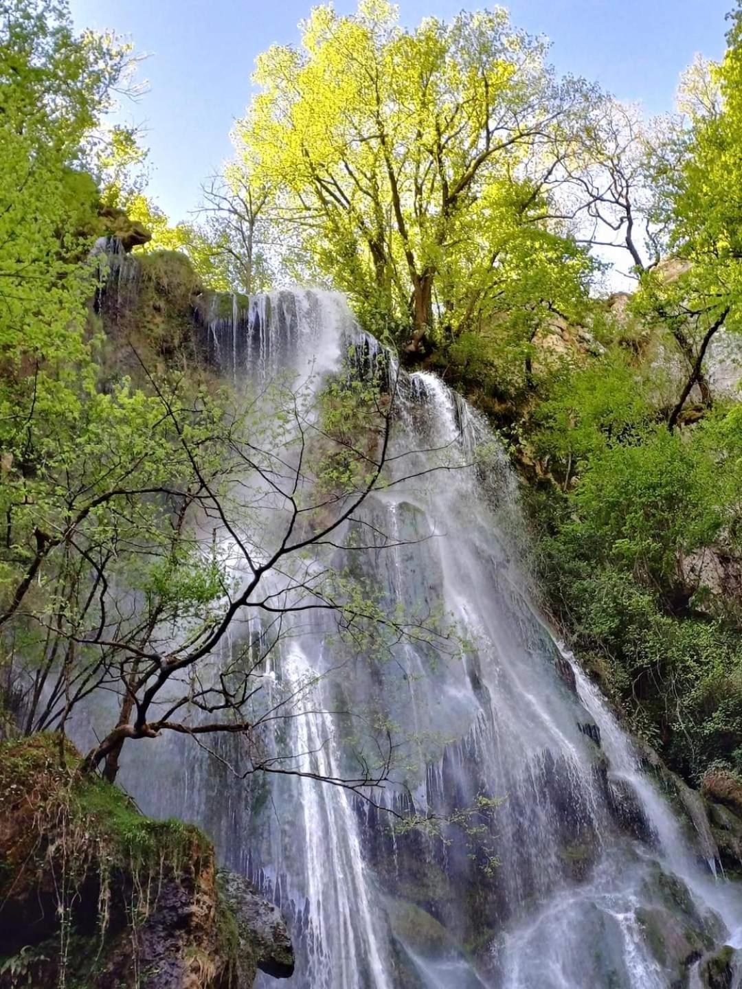 Le Roulottes Du Petit Gouffre De Padirac Avec Spa Экстерьер фото